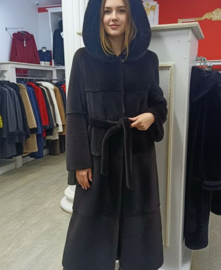 Шуба из меха нутрии, стр., цвет Шоколад.